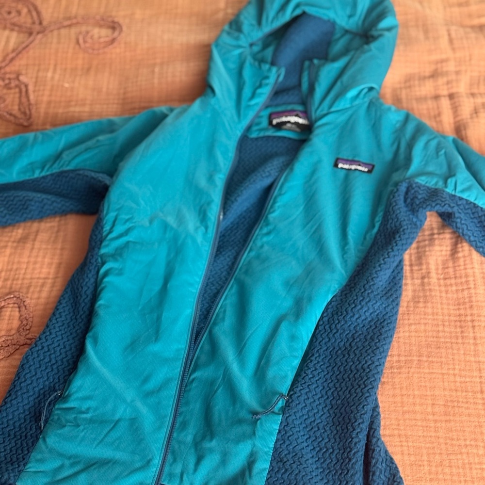 Patagonia Nano Air Light Hybrid Jacket - Picture 2 of 9
